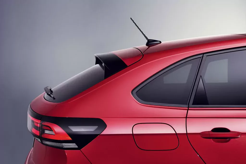 SUV miał być dla młodzieży, a podoba się wszystkim. Rezygnują dla niego z Volkswagena T-Crossa i T-Roca, bo cena spadła poniżej 91 000 zł