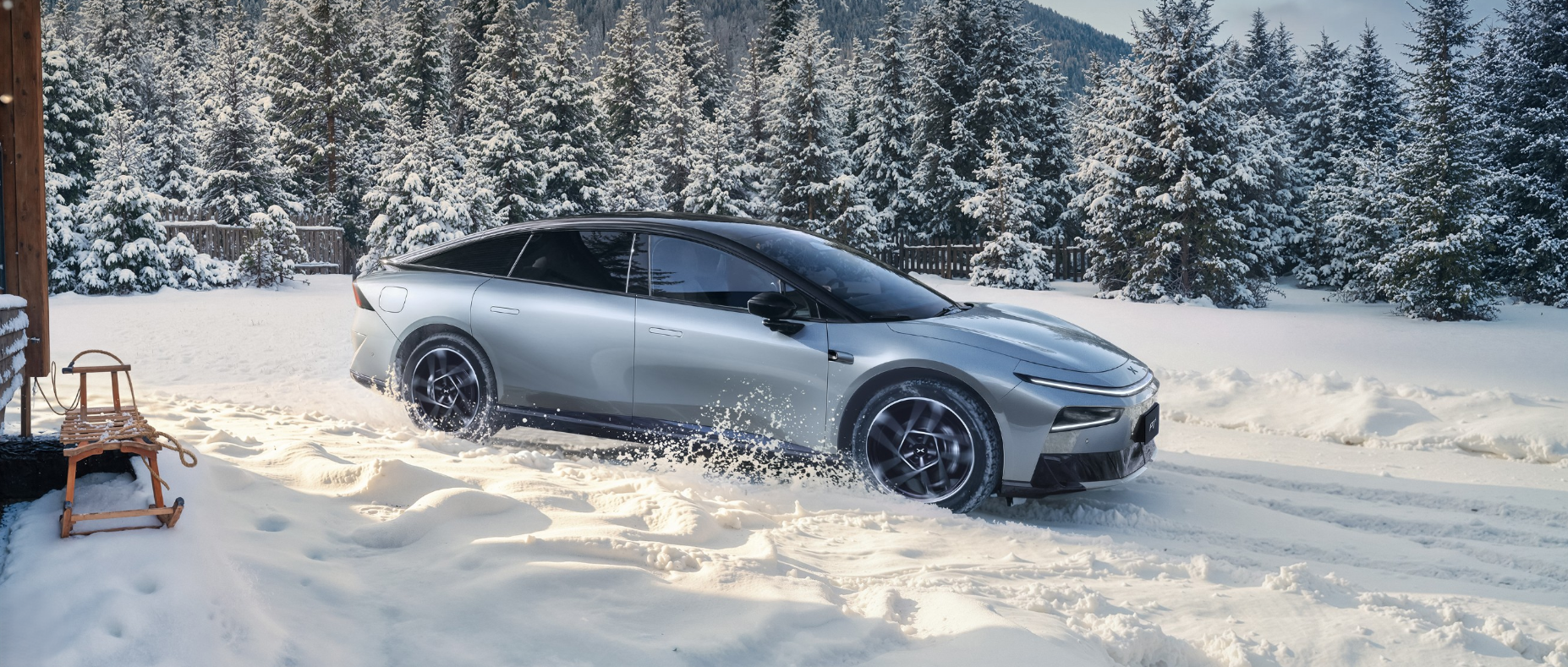 XPeng P7+ 2026 w zimowej scenerii