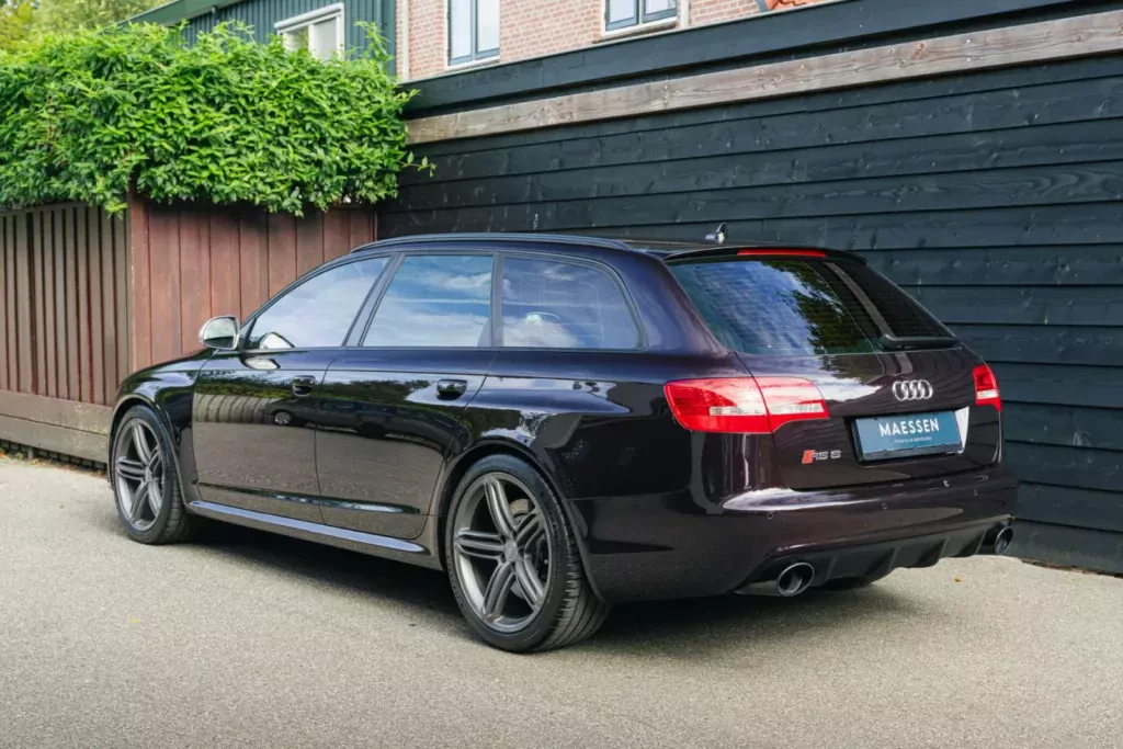 audi-rs6-avant-plus