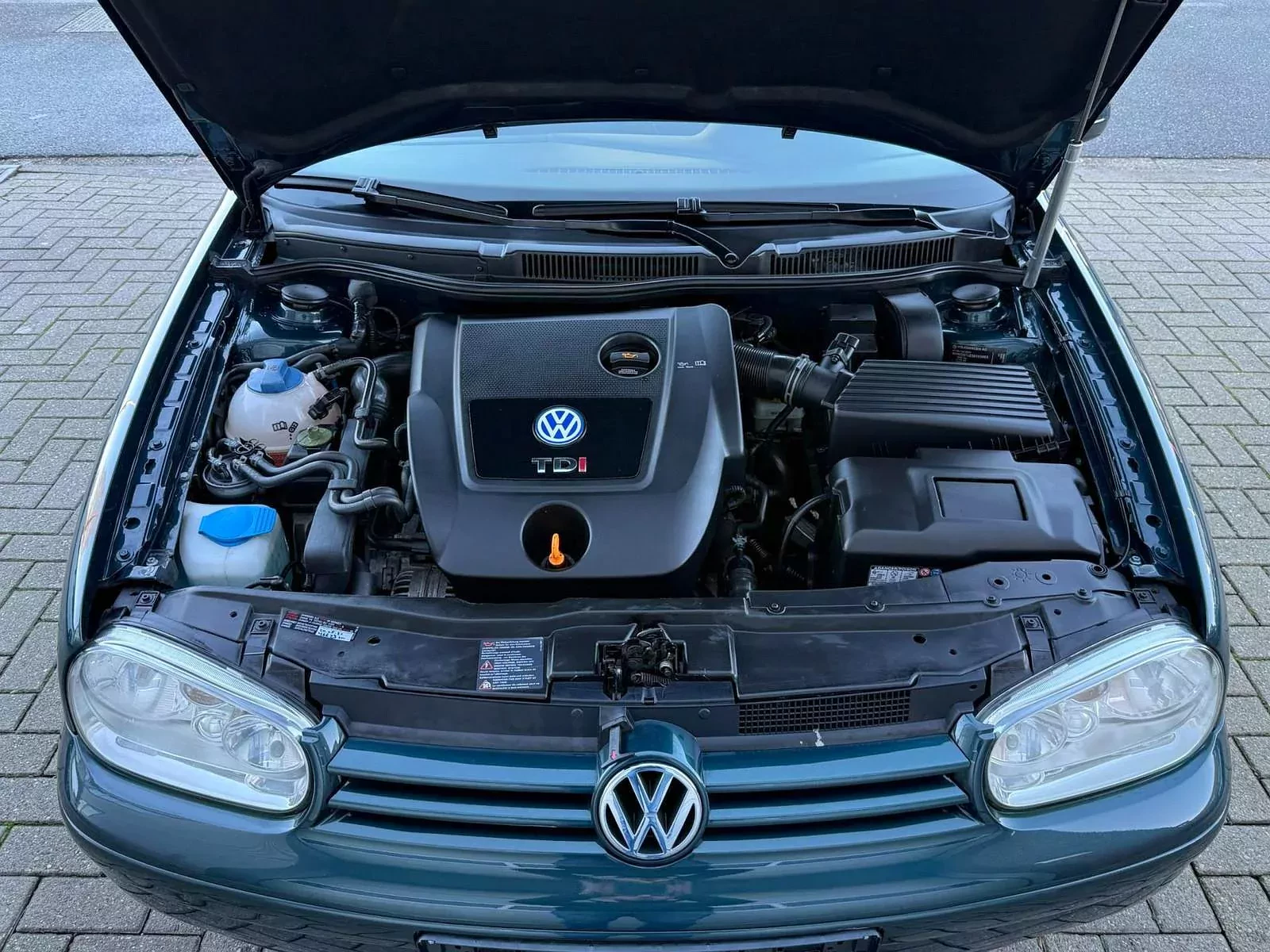 Niepozorny skarb komisów. Pachnący nowością Volkswagen Golf 1.9 TDI z przebiegiem 48 tys. km