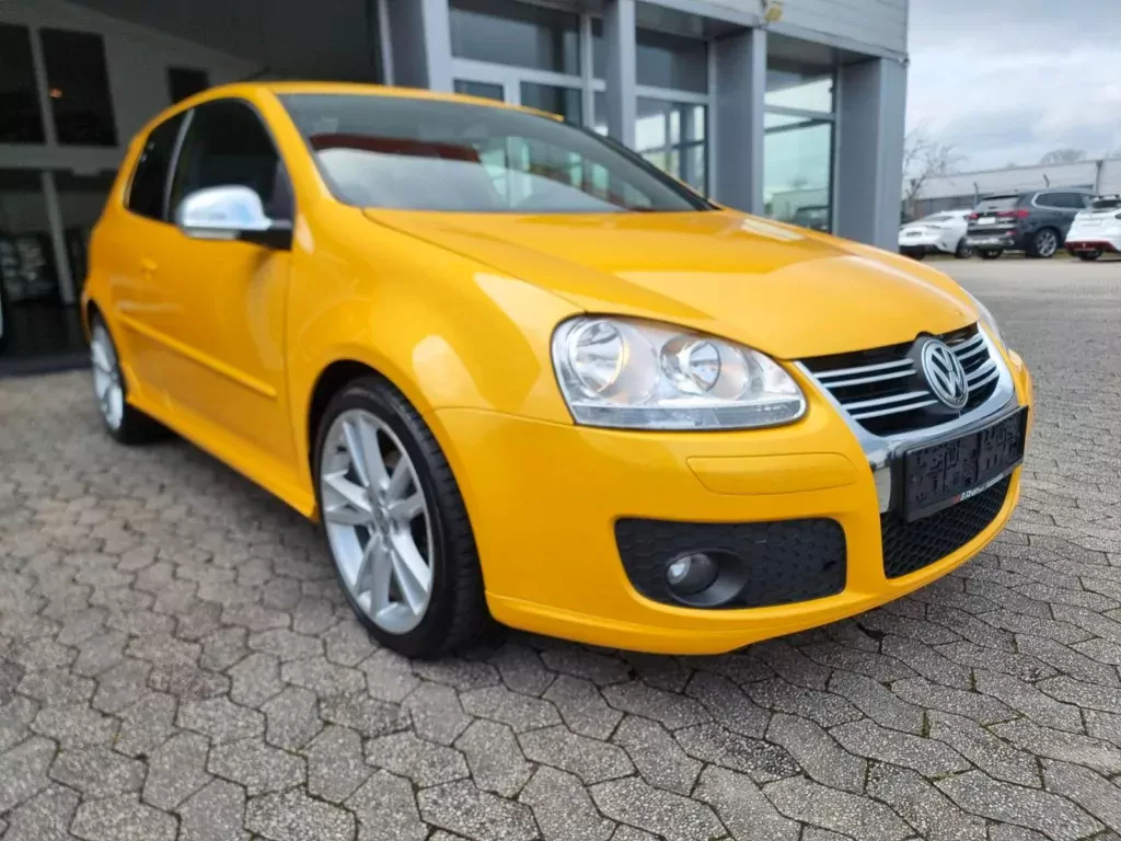 vw-golf-v-zapomniany-lambo