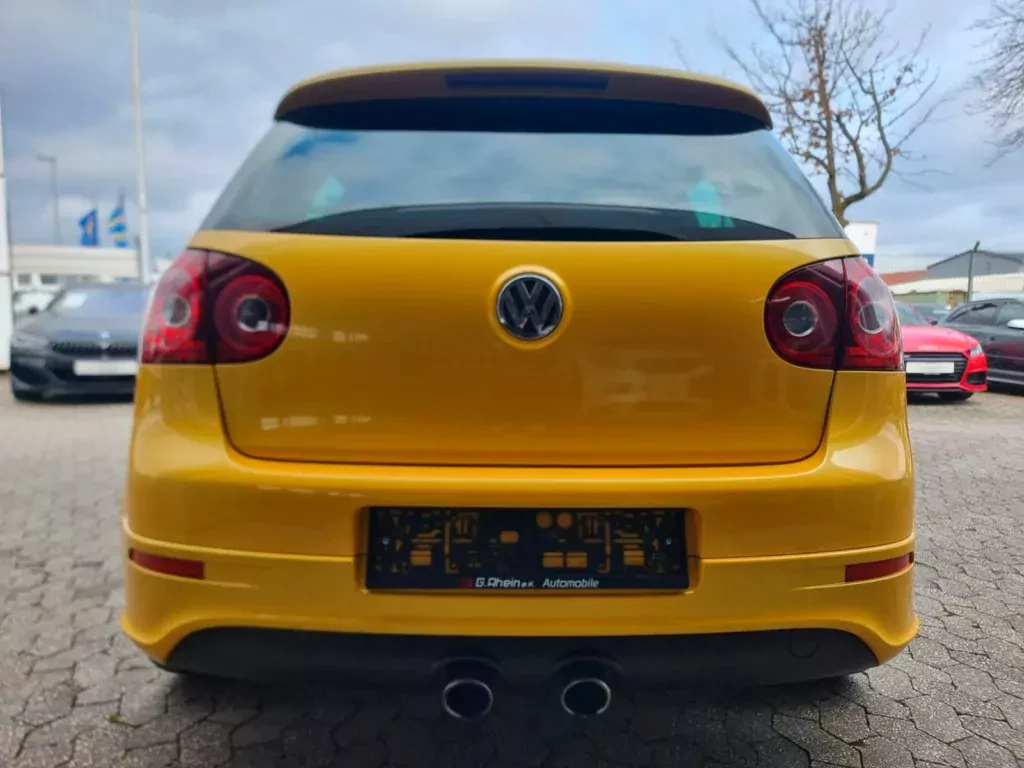 vw-golf-v-zapomniany-lambo