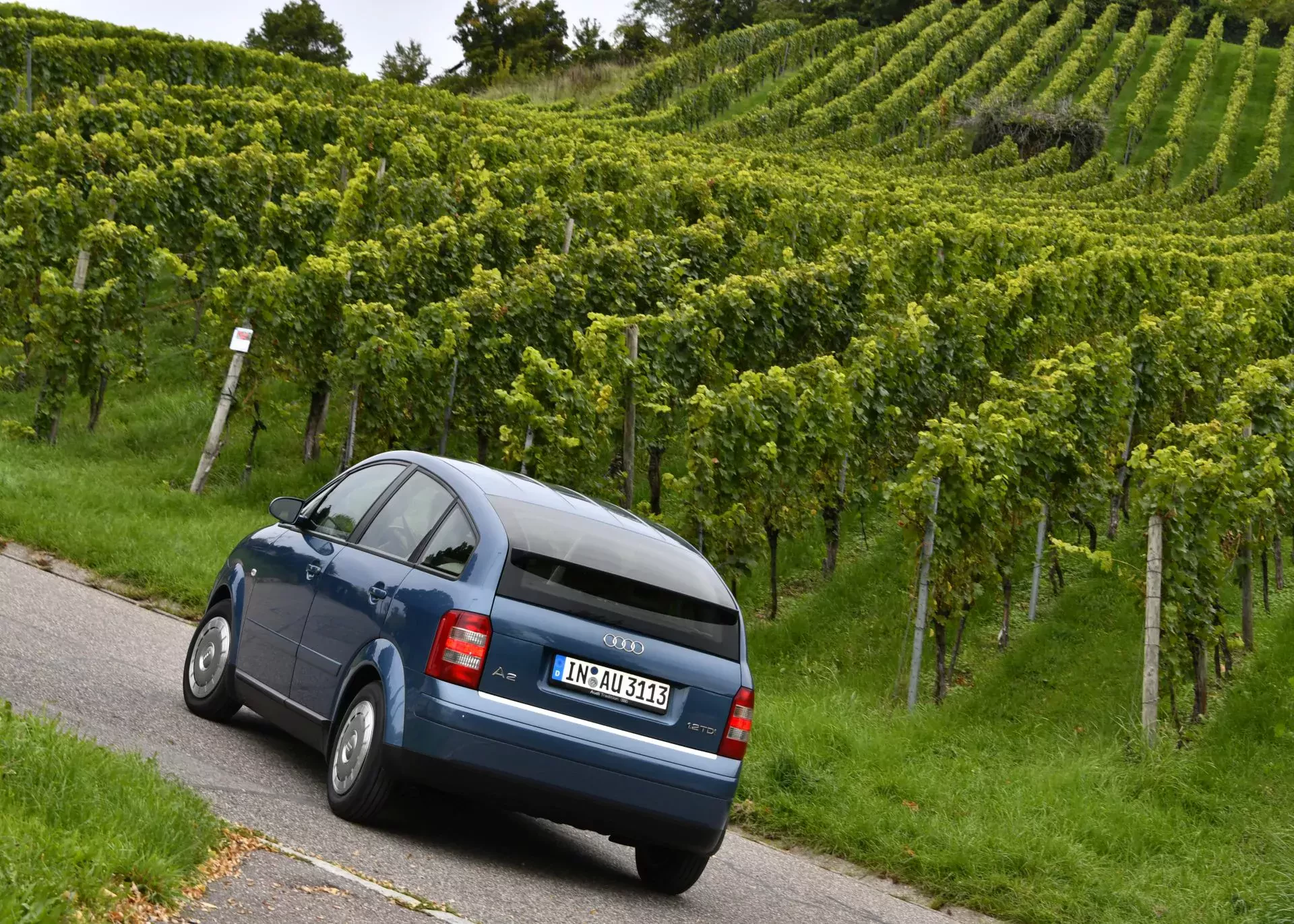 Audi A2 silnik cena spalanie moc osiągi diesel benzyna opinie oceny zalety wady