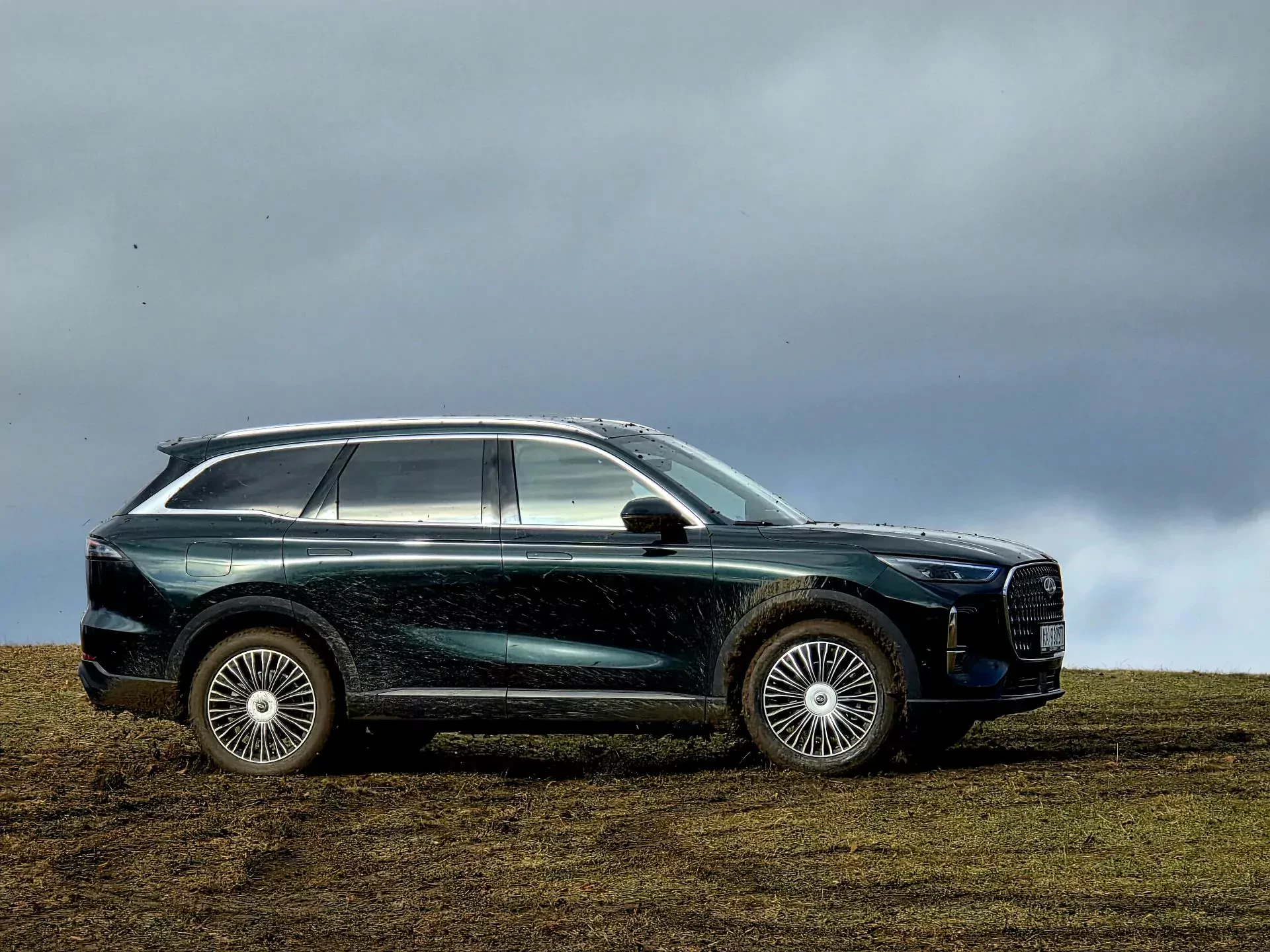 Chery Tiggo 9 hybryda CSH PHEV hybrydowy plug-in SUV silnik moc koni opinie oceny zalety wady cena ceny technologia