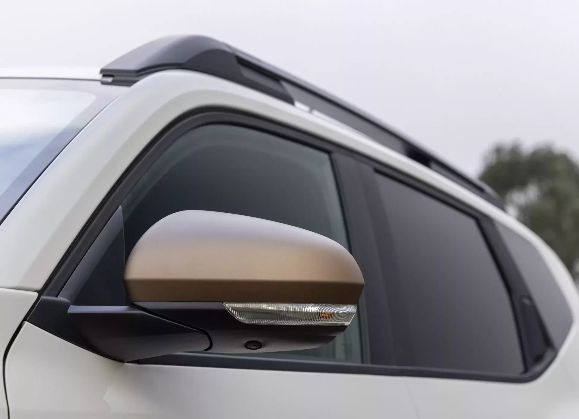 SUV z salonów Dacii wjechał w nowy rok z wyprzedażowymi cenami. Jednak w bastionie marki przeciera się oczy ze zdumienia