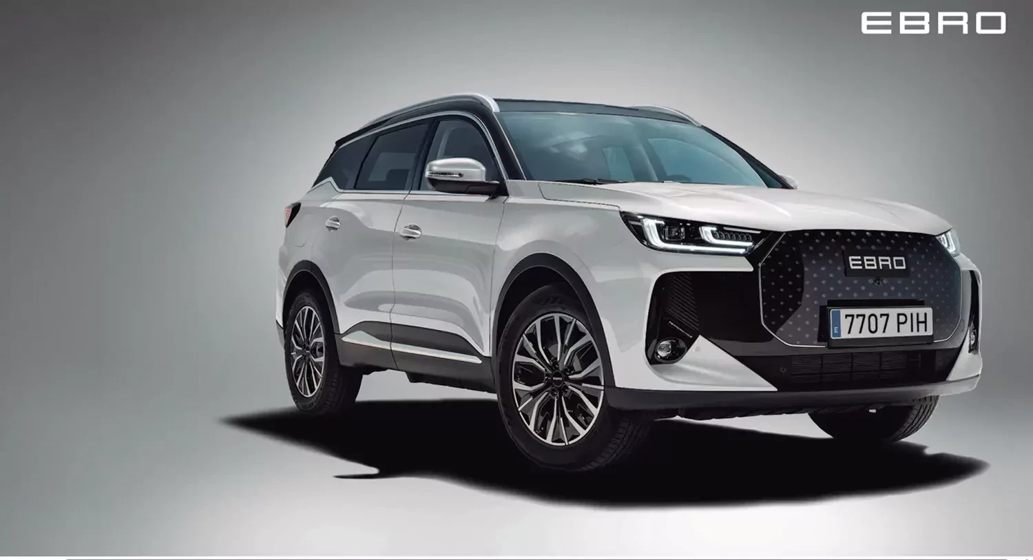 Ebro s700 PHEV to bliżniak Chery Tiggo 7 PHEV