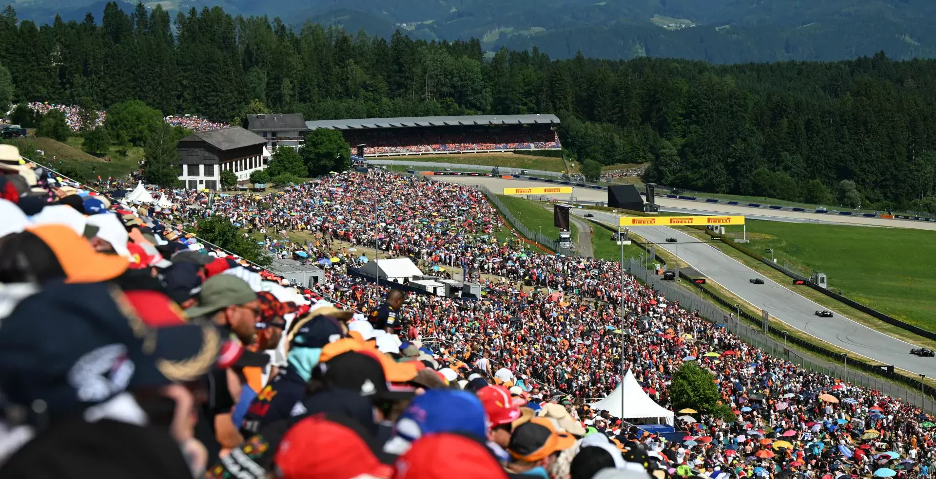 Zmiany w kalendarzu F1. Kibice muszą przyzwyczaić się do nowego układu wyścigów