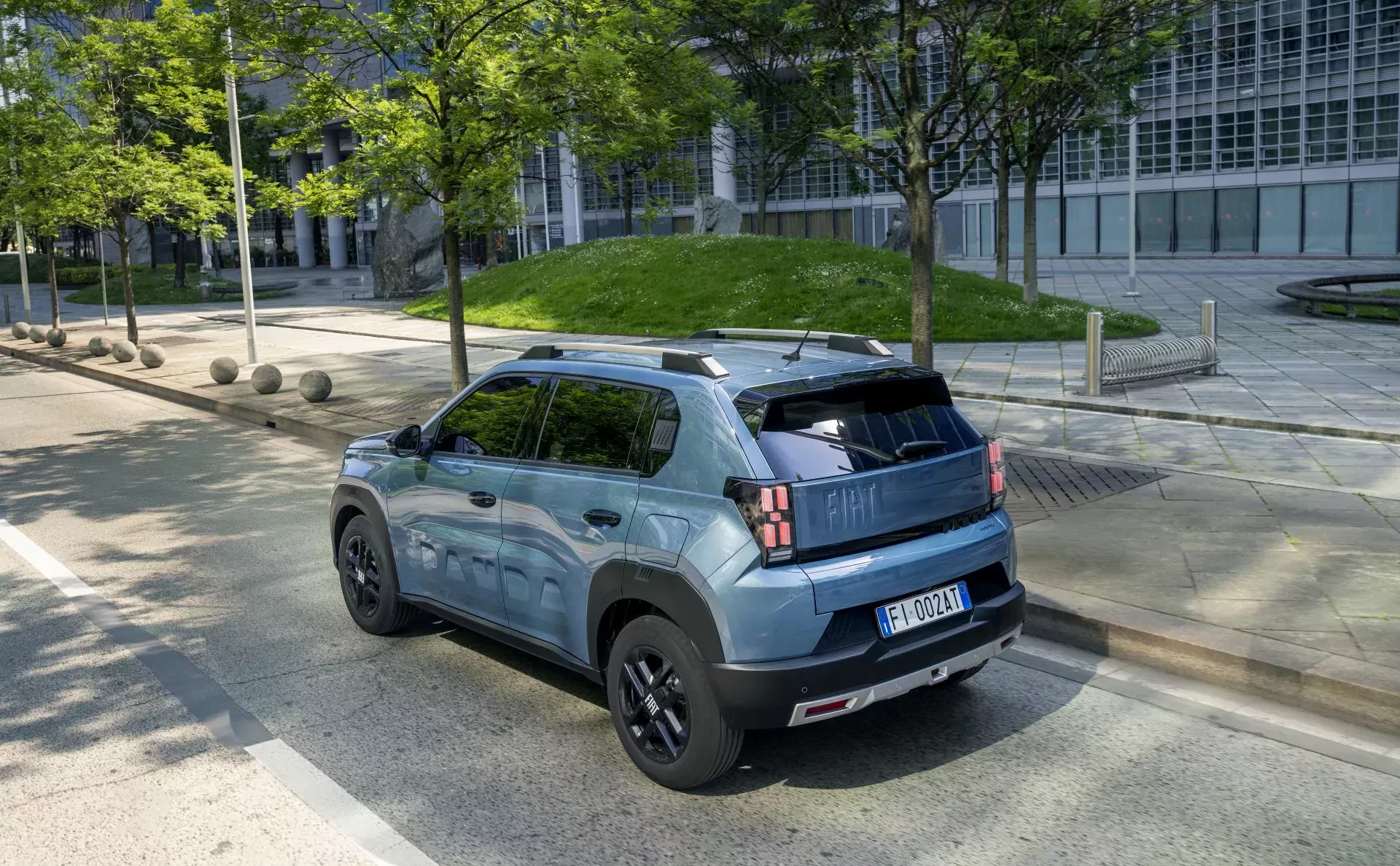 Fiat Grande Panda SUV crossover opinie oceny zalety wady cena ceny nowy używany benzyna hybryda elektryczny