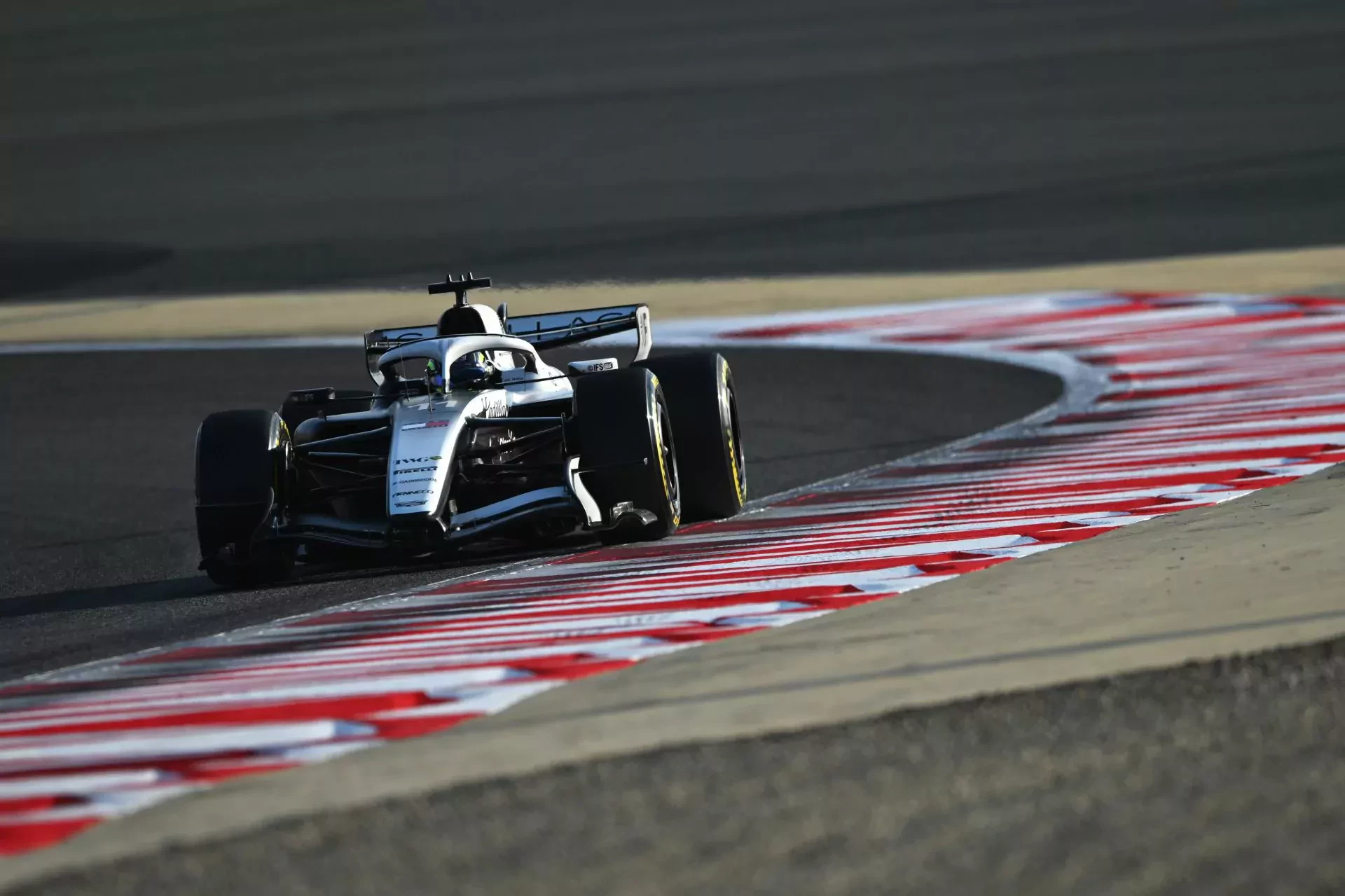 Formuła 1 testy zespoły silniki kierowcy kalendarz audi cadillac red bull mercedes