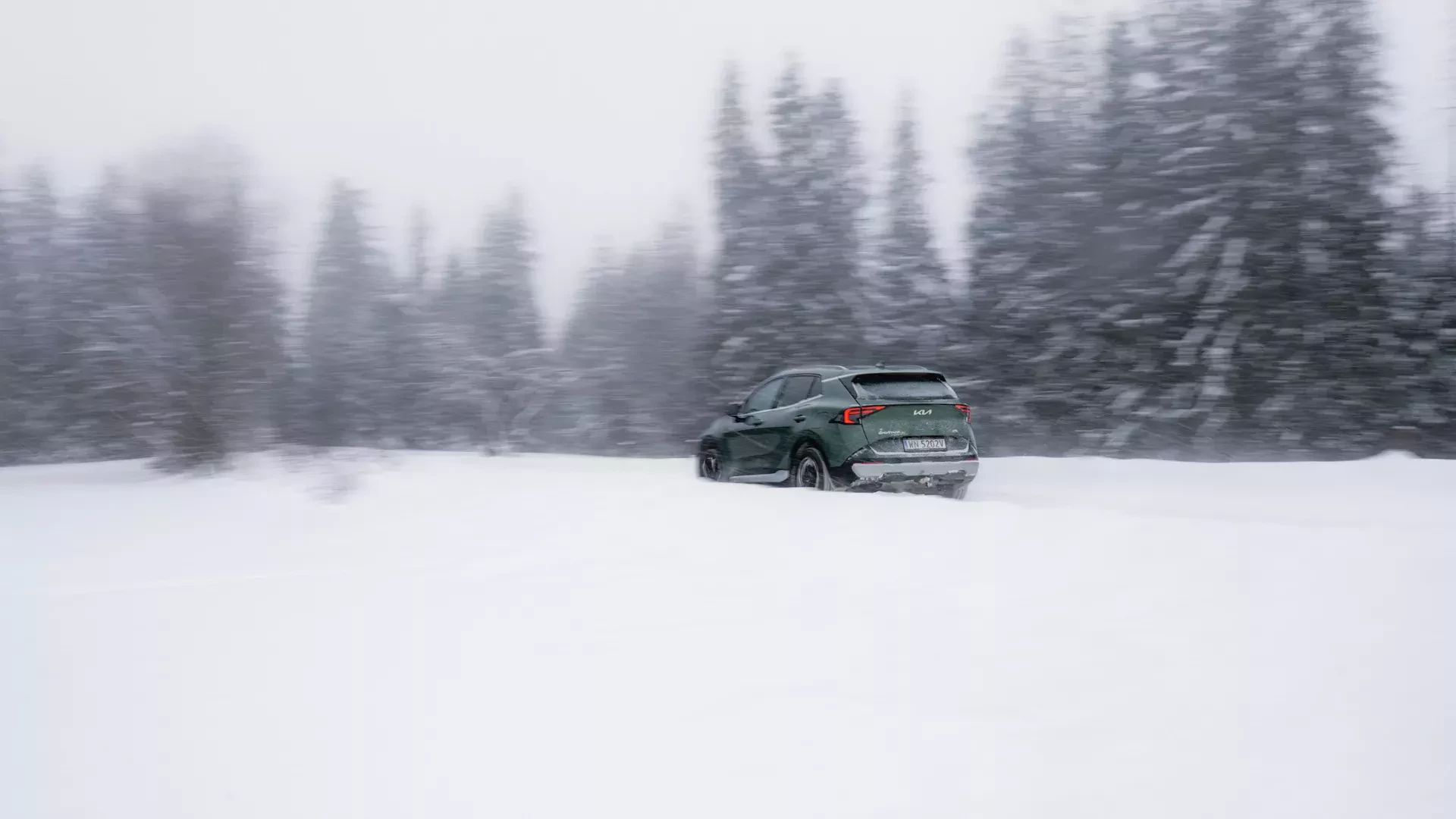 Zjada Toyotę RAV4 na śniadanie. Polacy uznali, iż to dużo ładniejszy SUV i praktycznie lepszy we wszystkim