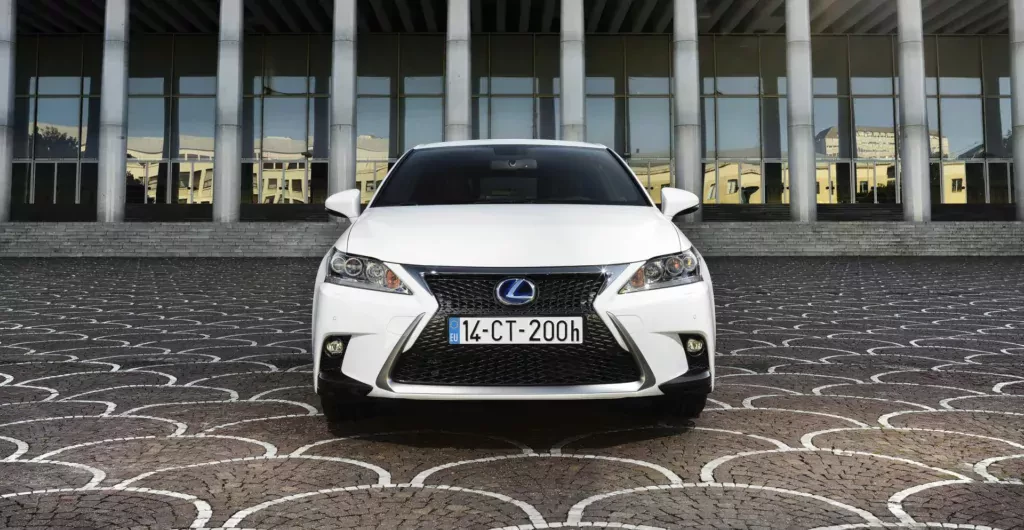 Polacy pokochali ten model. Luksusowy Lexus jest dziś do kupienia w wyjątkowo atrakcyjnej cenie