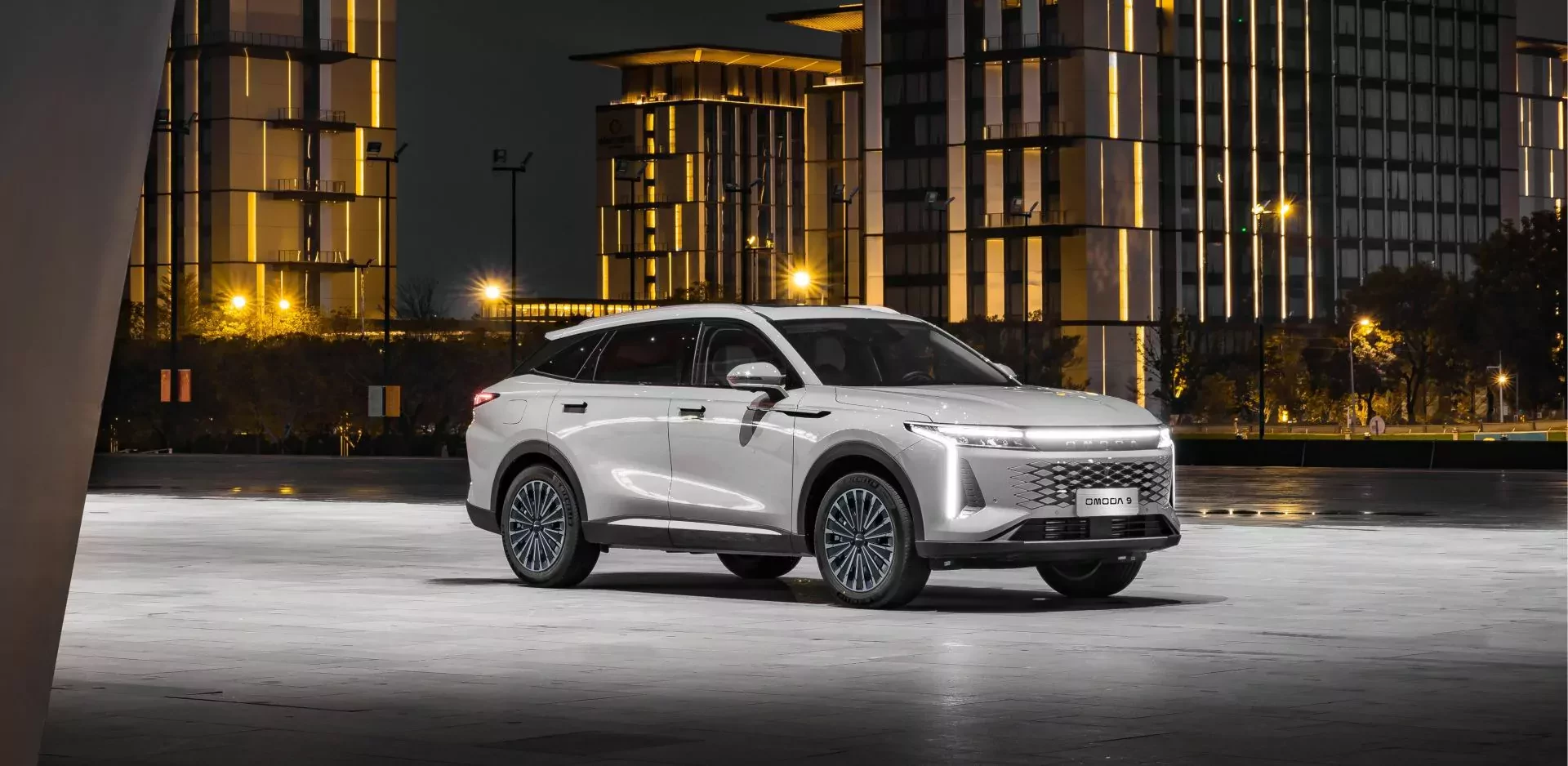 Chiński SUV robi w Polsce furorę. Design, technologia, moc, wyposażenie – to absolutny szczyt