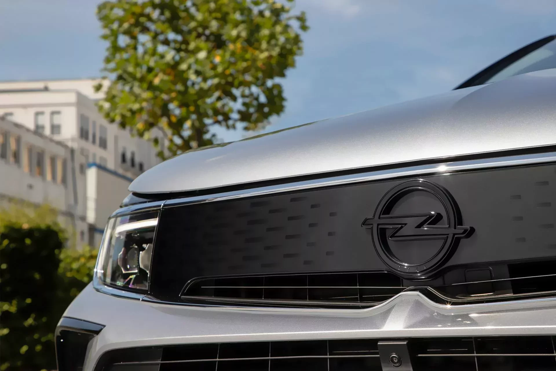 Polacy kupują tego SUV-a w ciemno. Od samego początku notuje bardzo dobre wyniki sprzedaży