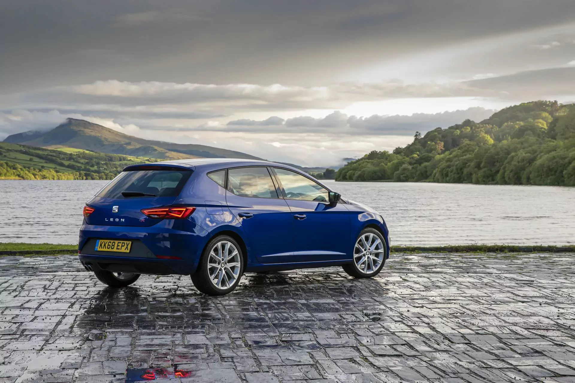 Seat Leon III 3 trzecia generacja silnik benyzna diesel opinie oceny zalety wady moc spalanie