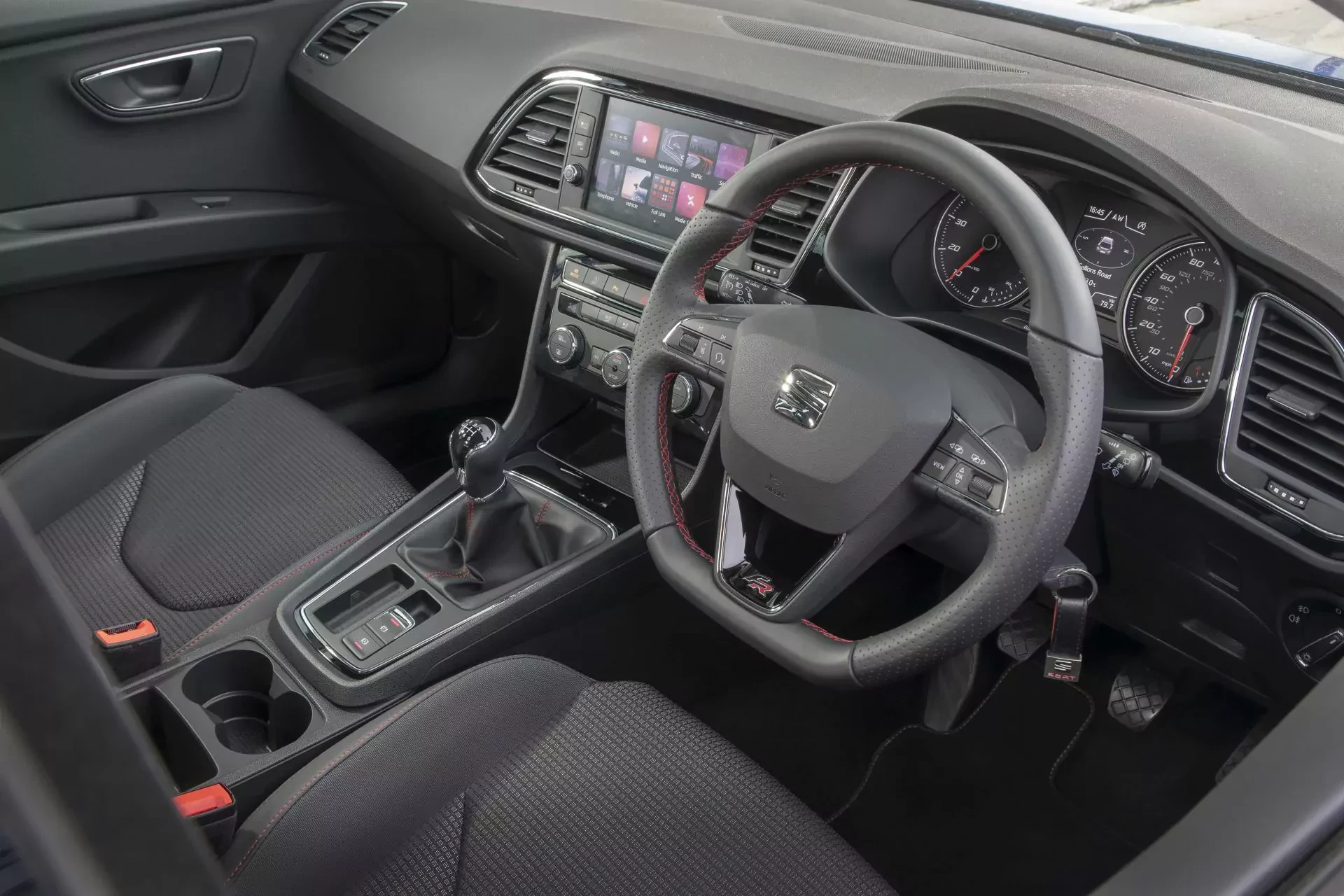 Kultowy Seat z dobrego rocznika jest coraz tańszy. Polacy coraz częściej się na niego decydują