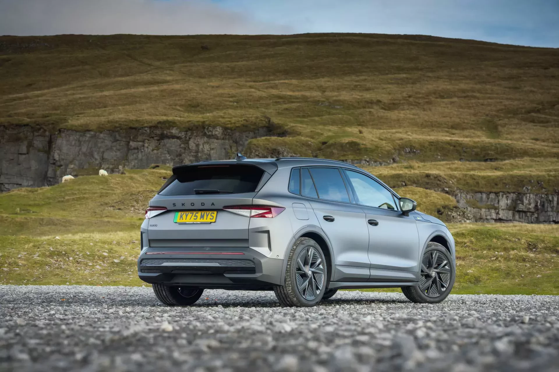 Skoda Elroq SUV silnik cena spalanie moc osiągi elektryczny opinie oceny zalety wady zasięg ładowanie