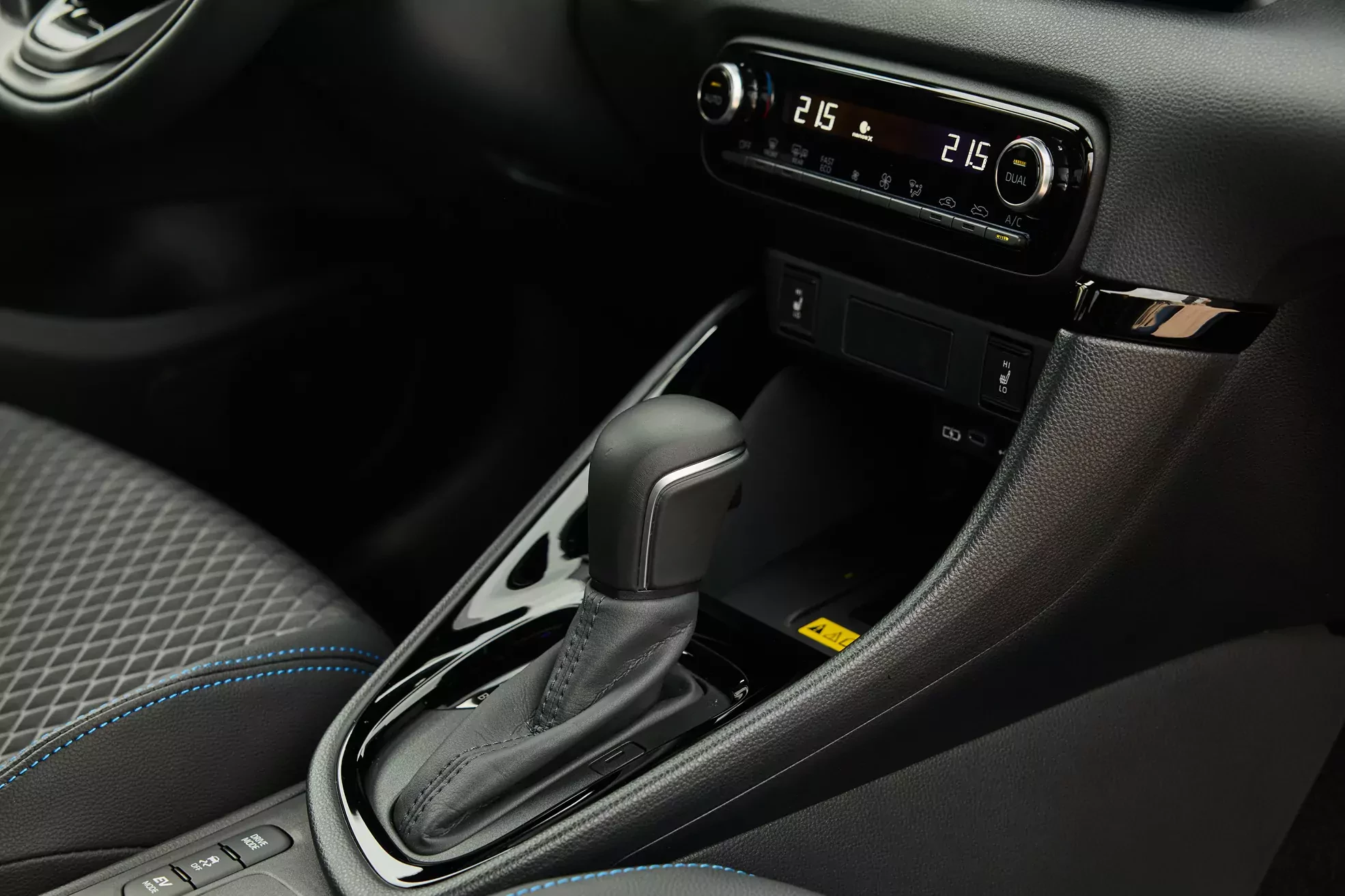 Stał się „kurą znoszącą złote jaja” marki Toyota. Ulepszony pod każdym względem powróci, by zadać ostateczny cios rywalom