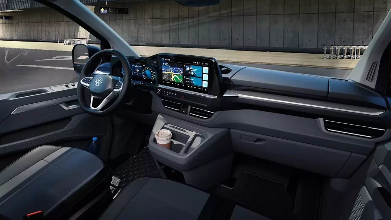 Volkswagen Caravelle widok kokpitu