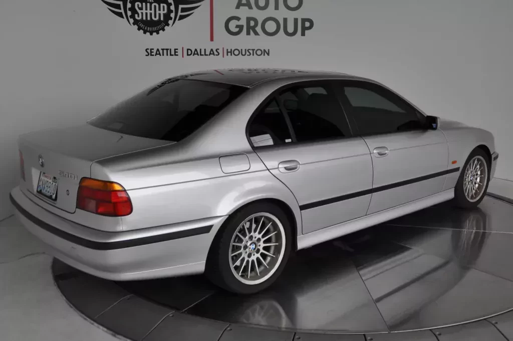 bmw-540i-e39-sedan