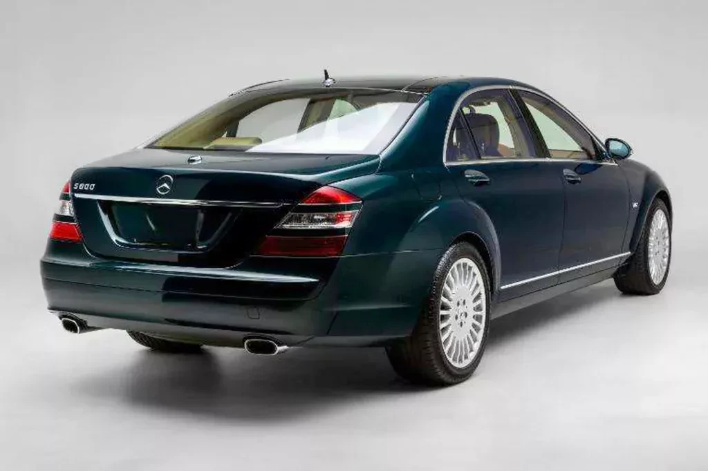 flagowy-mercedes-s600-v12
