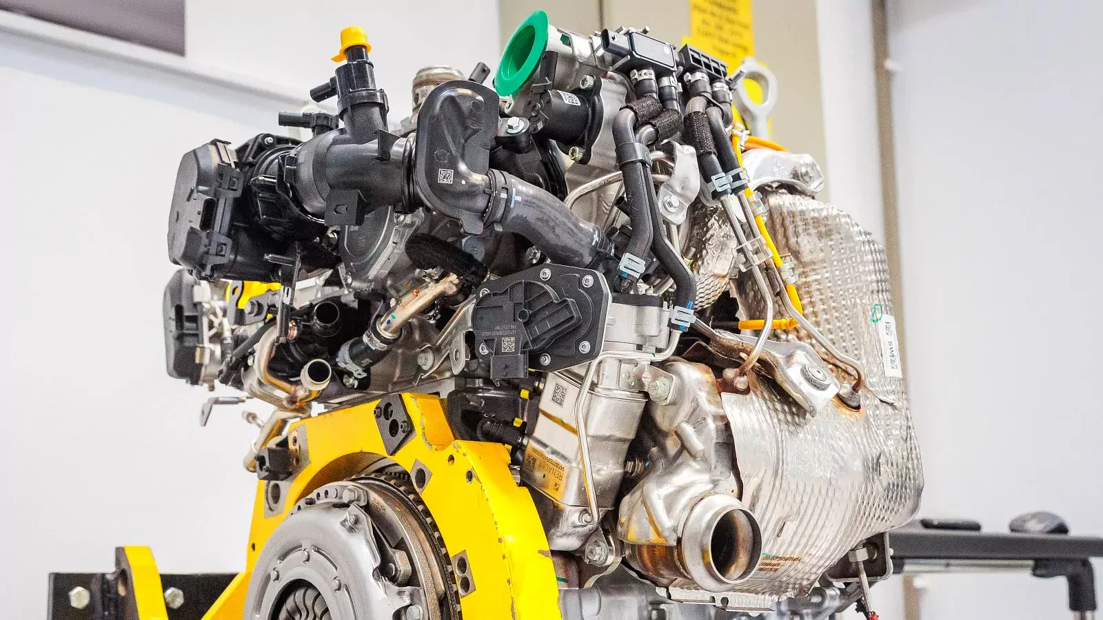 Nowy rewolucyjny silnik spalinowy z Hiszpanii. Bez hybrydowych trików pali 3,3 l/100 kilometrów
