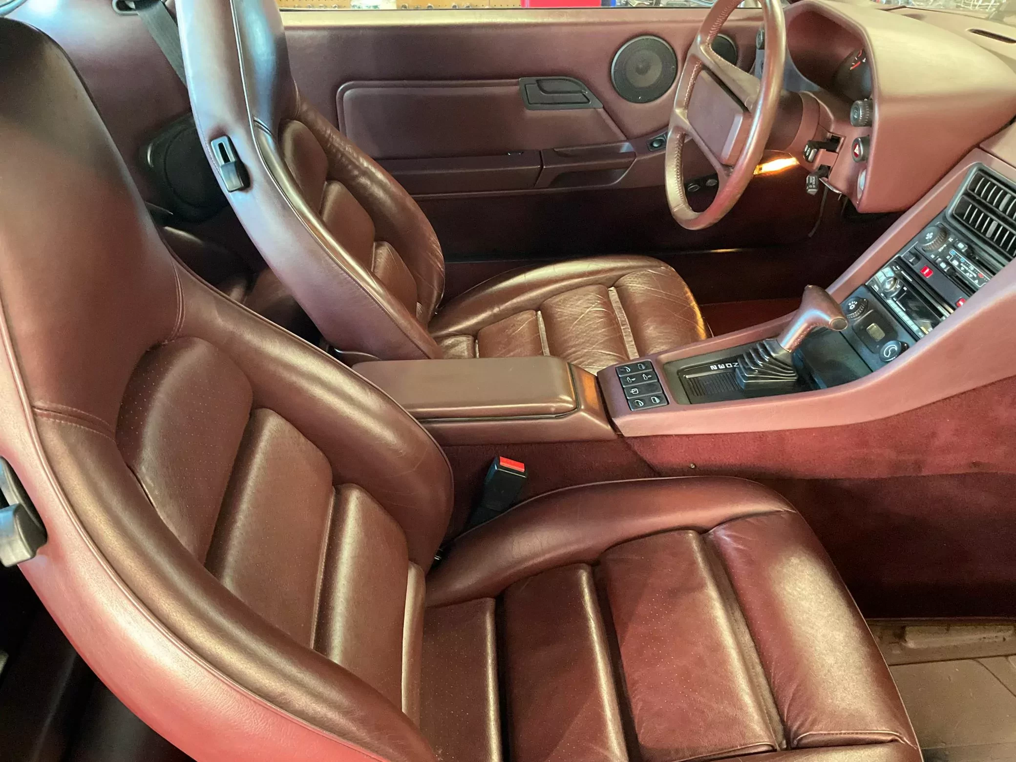 To Porsche miało być następcą kultowej 911. Dziś ładne egzemplarze kosztują tylko 60 tysięcy złotych