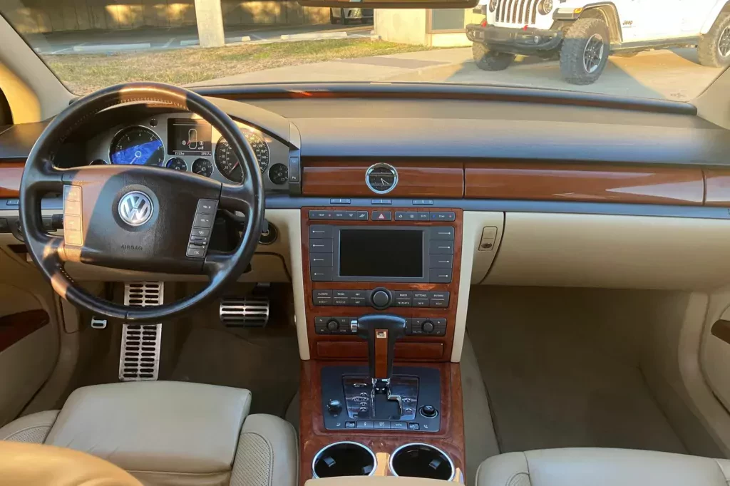 sedan-volkswagen-phaeton