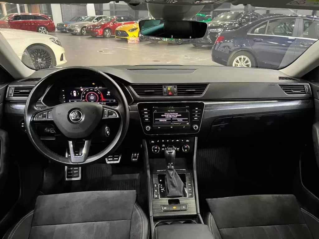 skoda-superb-kombi-421-km