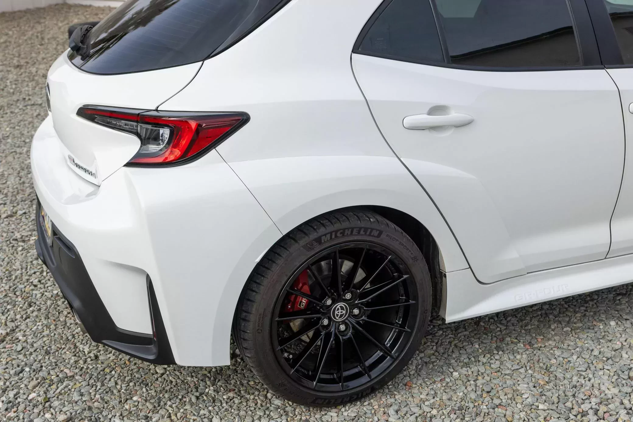 Praktycznie nowa Toyota GR Corolla z przebiegiem 9 tys. km. Kosztuje tylko 110 tysięcy złotych