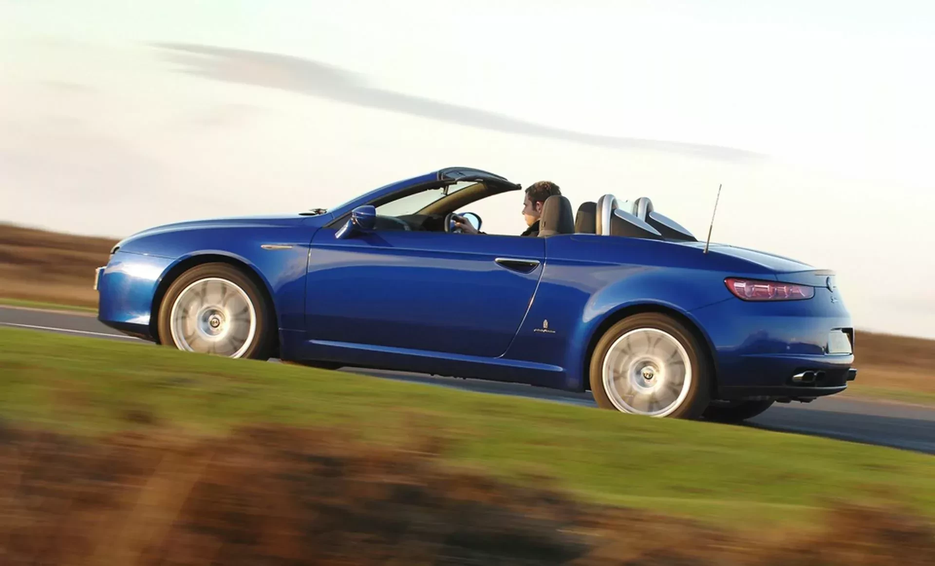 Alfa Romeo Spider cena ceny kabriolet roadster opinie oceny zalety wady