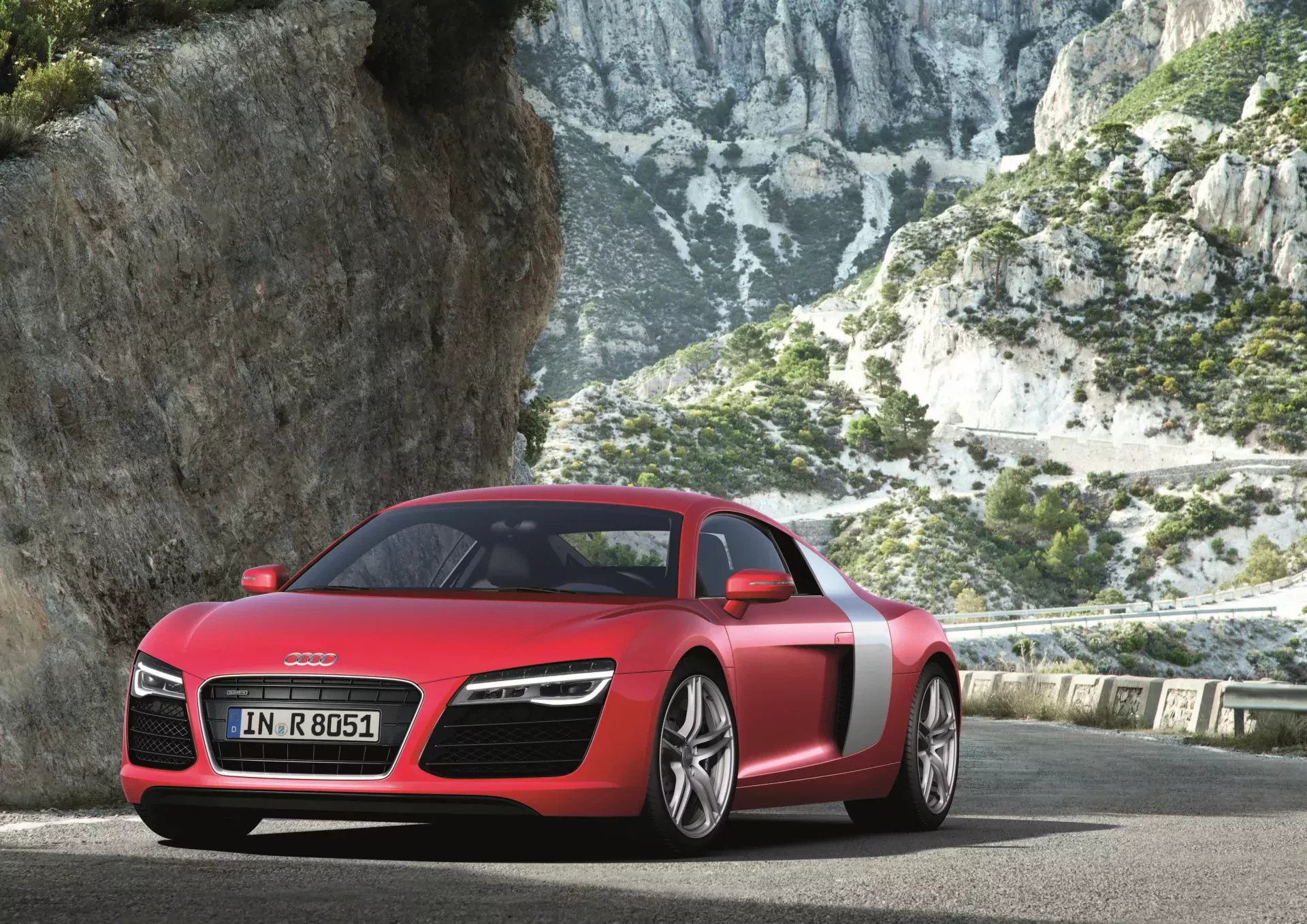 Audi R8 silnik cena spalanie moc osiągi opinie oceny zalety wady benzyna V8 V10