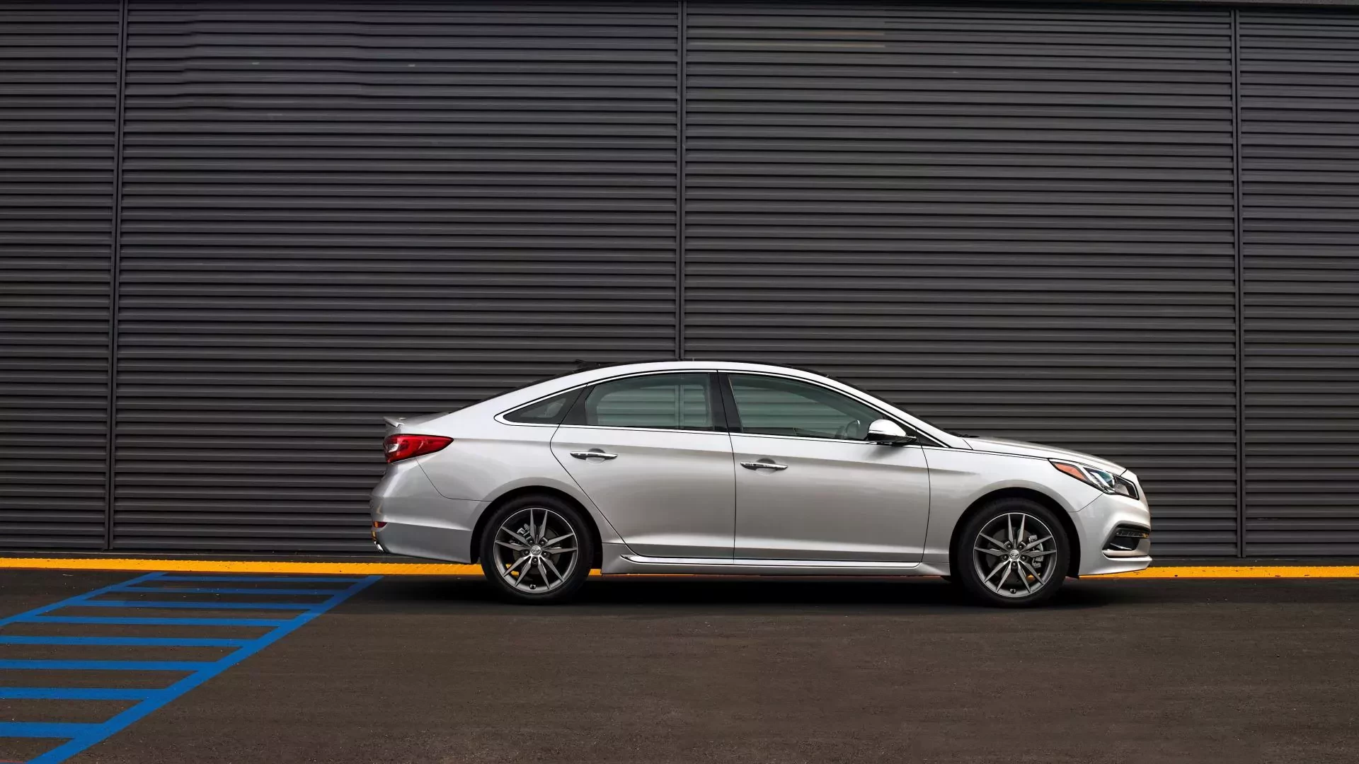 Hyundai i40 silnik cena benyzna diesel ceny opinie oceny zalety wady