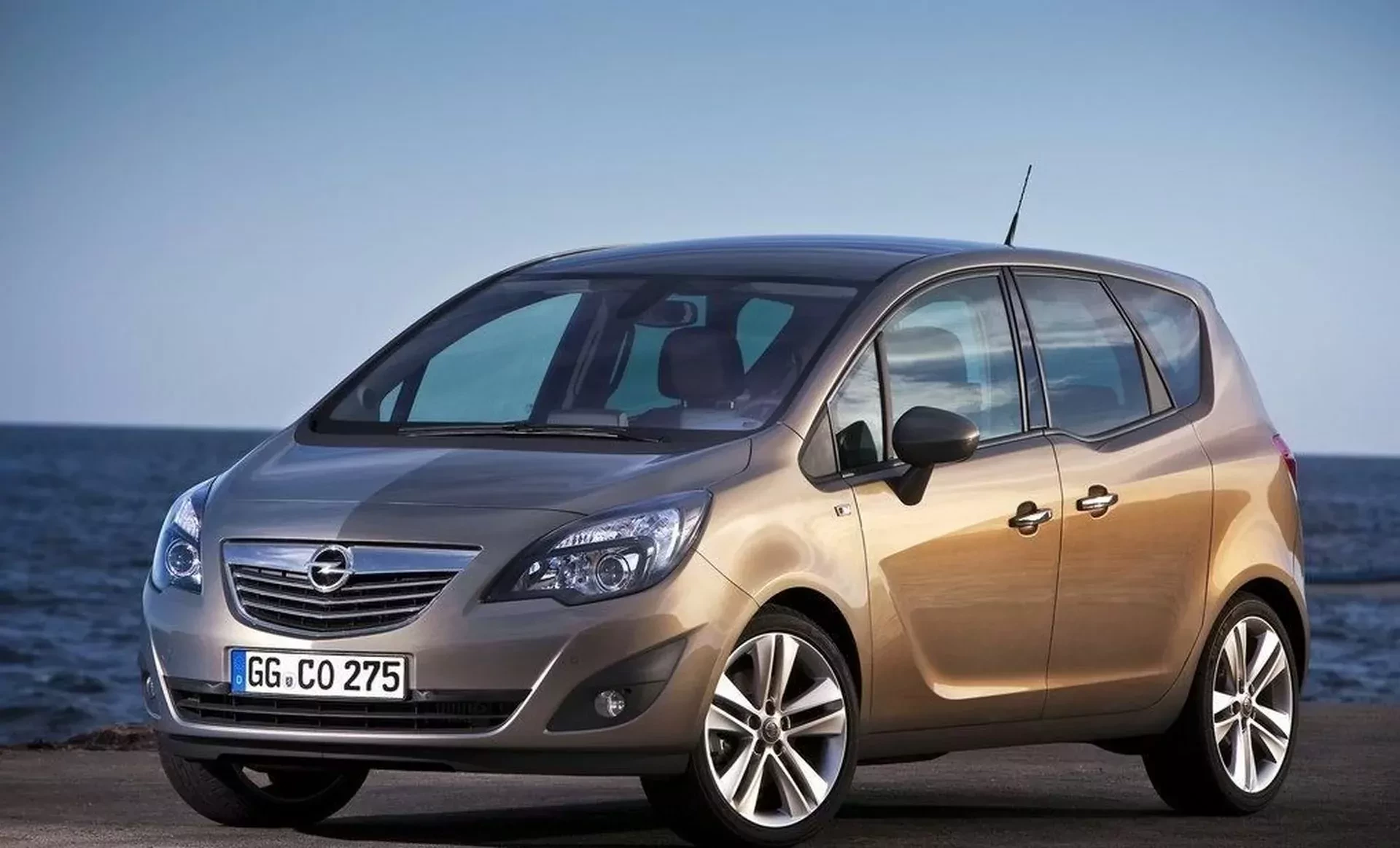 Opel Meriva silnik benzyna diesel spalanie moc bagażnik opinie oceny zalety wady cena ceny używany