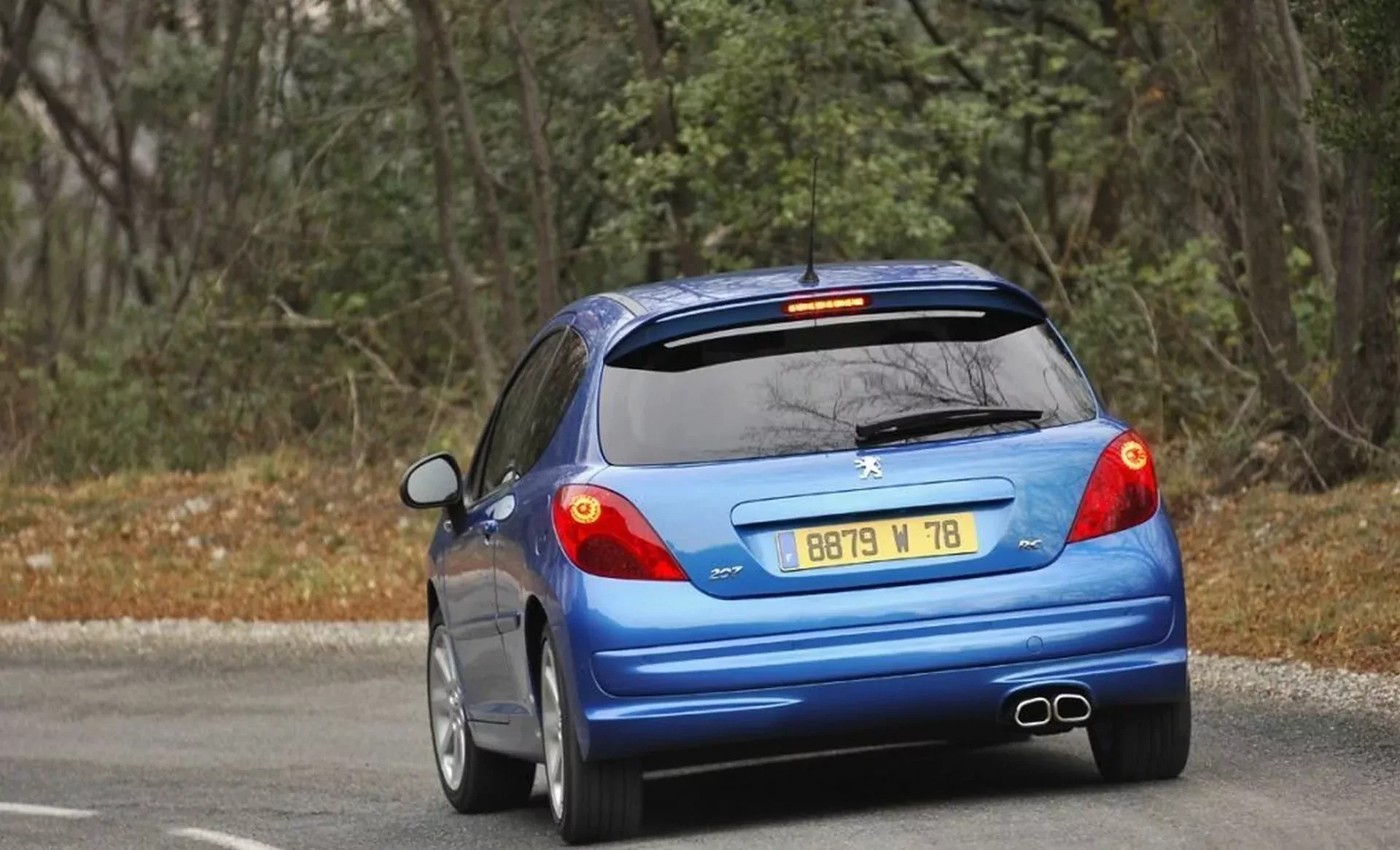 Peugeot 207 silnik benzyna diesel cena ceny opinie oceny zalety wady spalanie