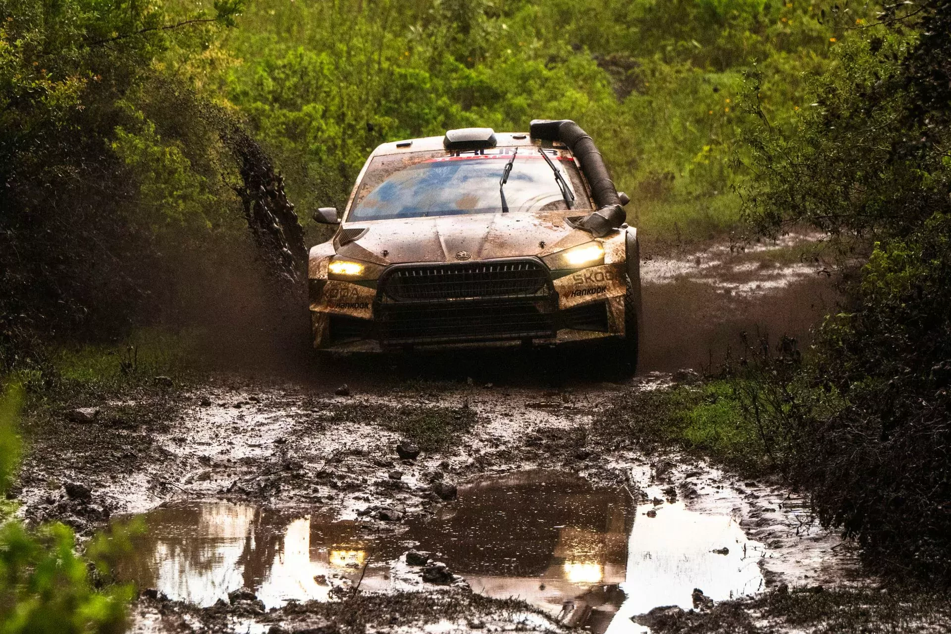 Warunki pogodowe wypaczają wyniki Rajdu Safari. WRC w Kenii pod ogromnym znakiem zapytania