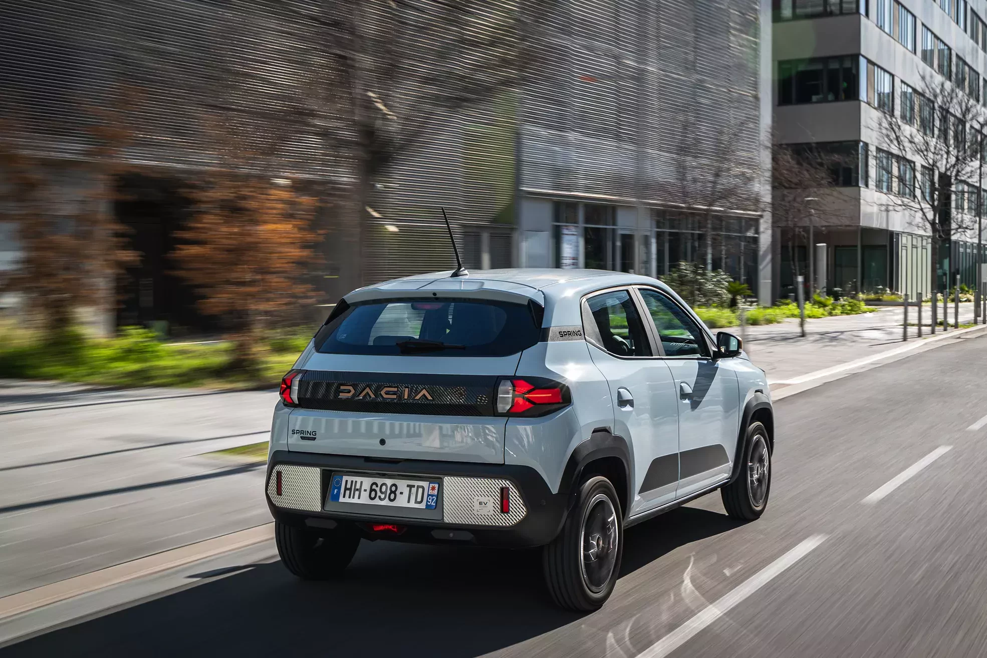 SUV EV Dacia-Spring-Extreme 2026 zdjecie z tyłu