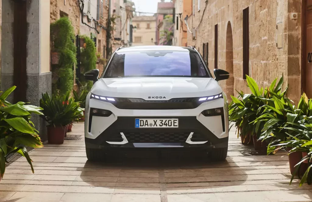 BYD próbuje skusić Polaków ceną 93 800 zł. Jednak Skoda odwraca uwagę nowym cennikiem na 170-konnego SUV-a z napędem na tył