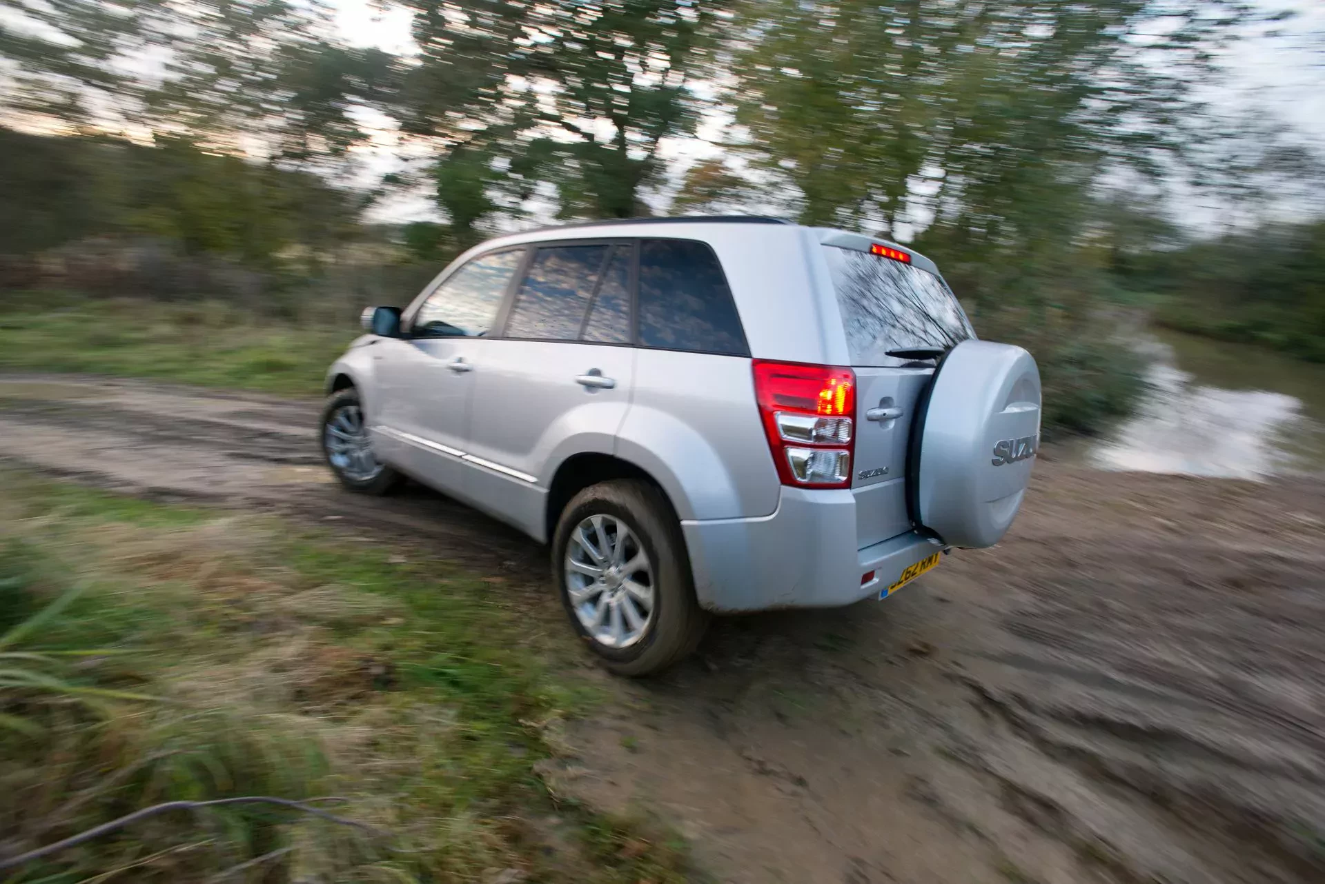 Suzuki Grand Vitara SUV silnik benzyna moc diesel opinie oceny zalety wady cena ceny