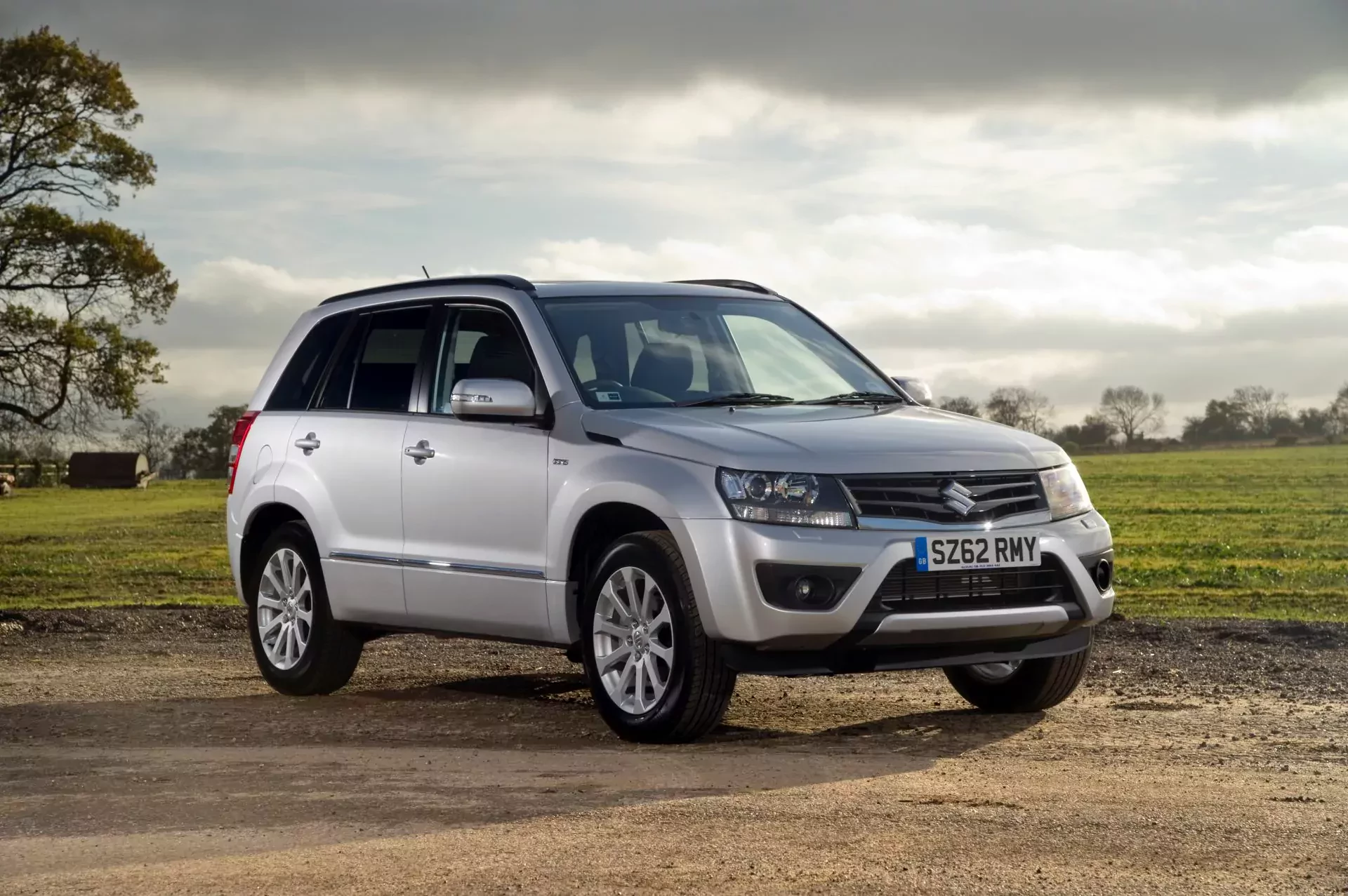 Suzuki Grand Vitara SUV silnik benzyna moc diesel opinie oceny zalety wady cena ceny