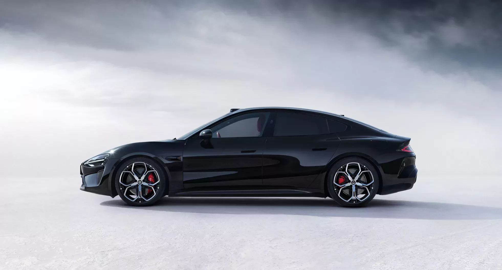 Nowe Xiaomi SU7 2026 jest gotowe i przeraża konkurencję. Za ułamek ceny Taycana oferuje moc 690 KM i zasięg 902 km