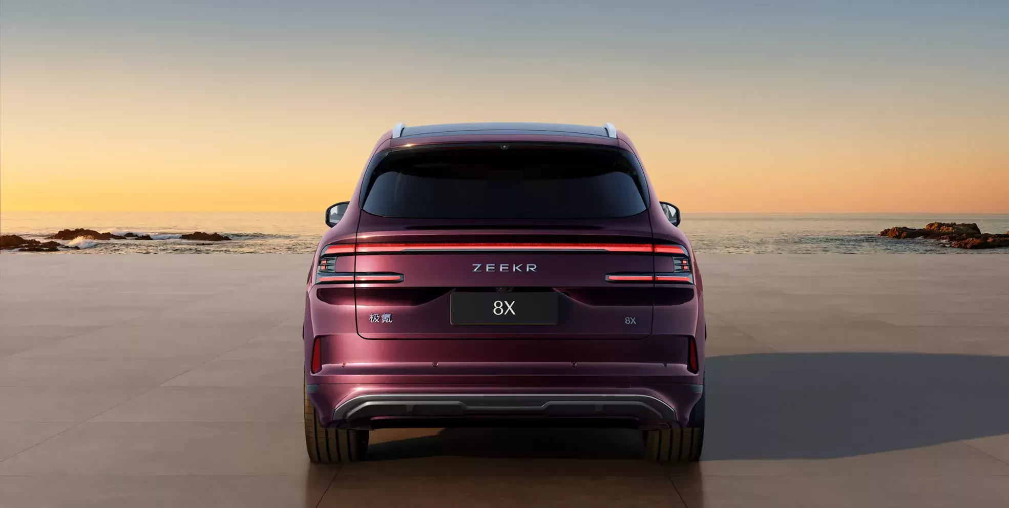 SUV Zeekr 8X widok z boku