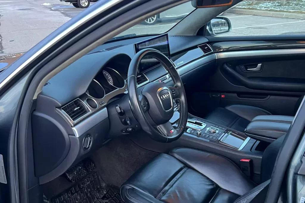 audi-z-silnikiem-lamborghini