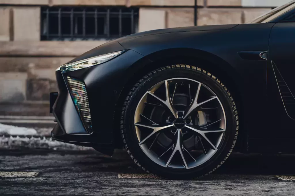 exlantix-segment-premium