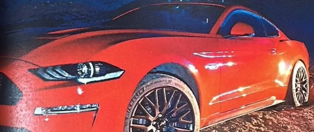 ford-mustang-policja-prokuratura-ciechanow-