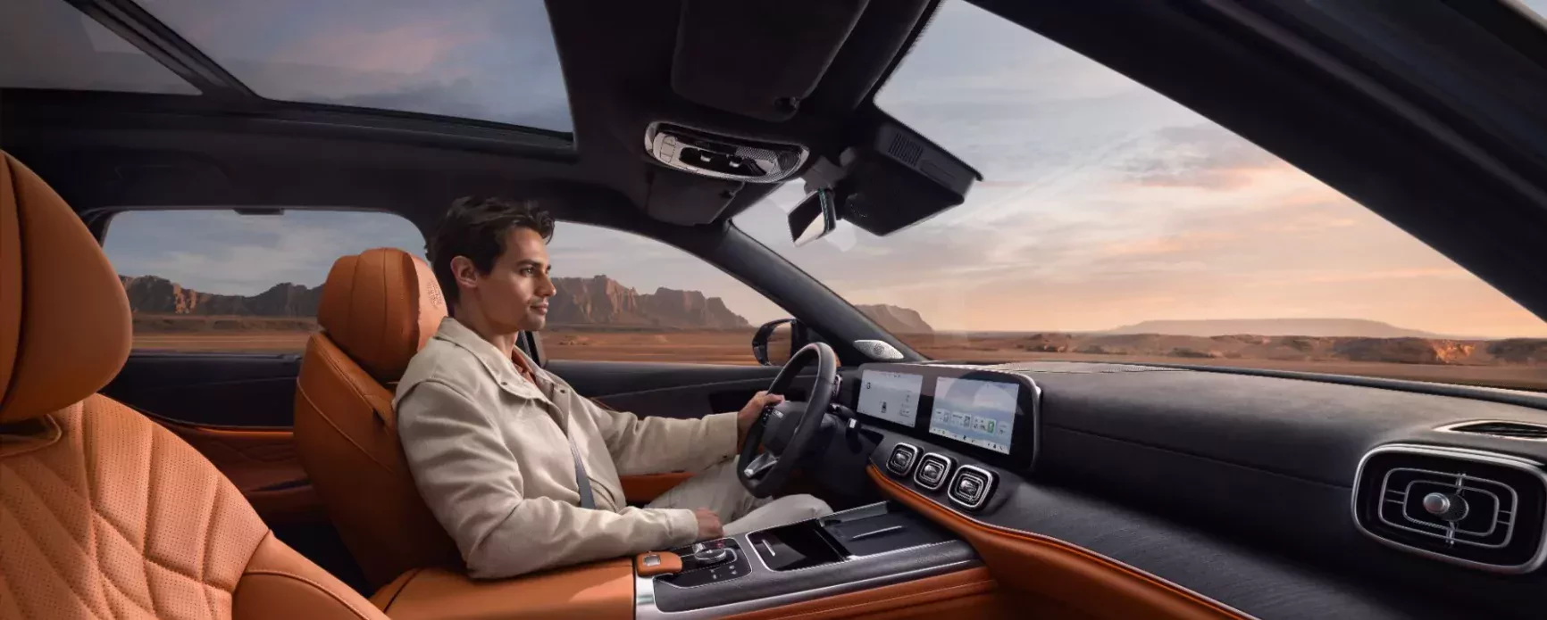 SUV Jaecoo 8 SHS 2026 widok kabiny