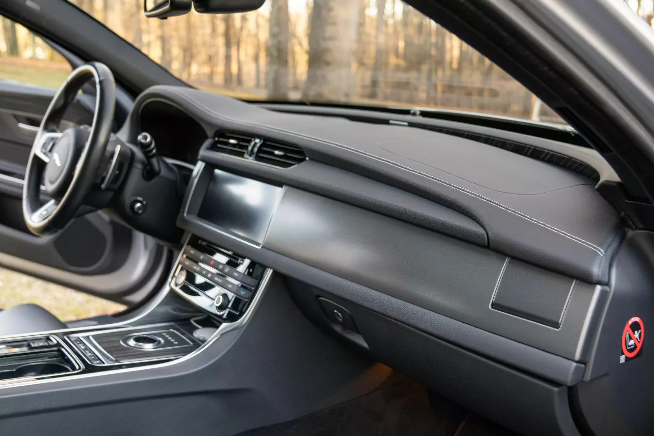 Alternatywa dla BMW, czy Audi. Luksusowe kombi o mocy 380 KM dziś za jedyne 122 tysiące złotych