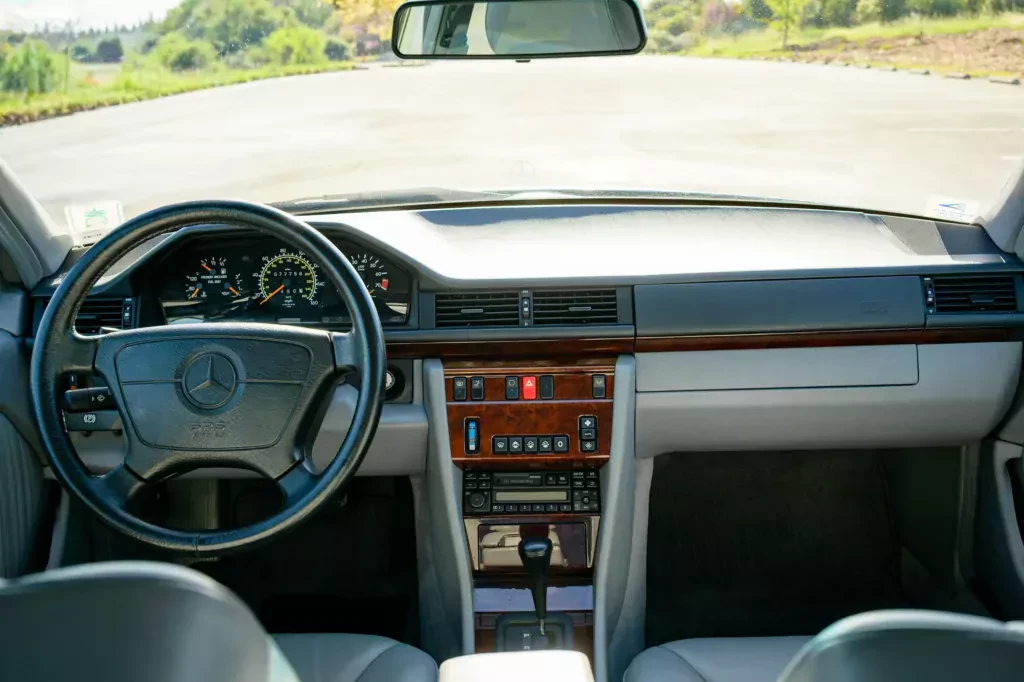 mercedes-w124-baleron