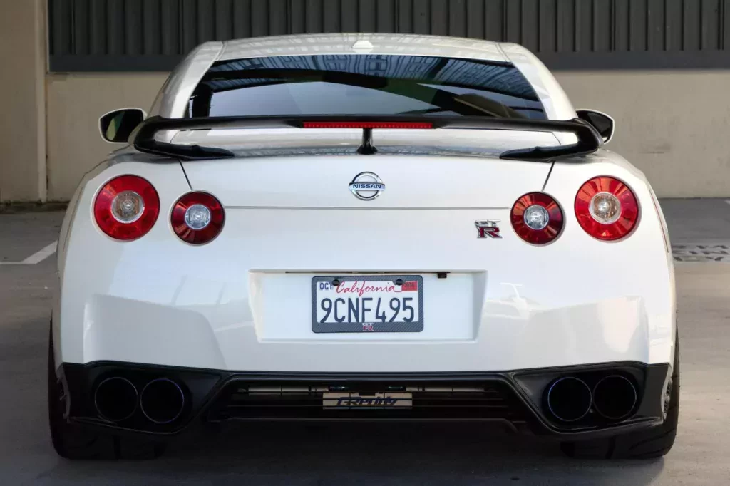 nissan-gt-r-2014
