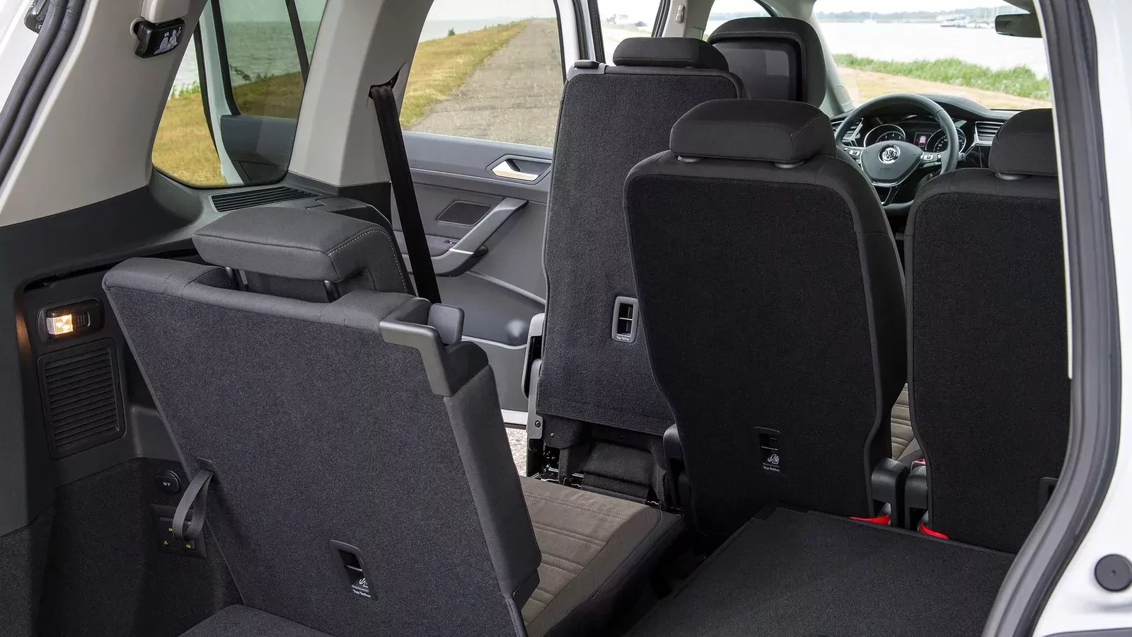 Kolejny popularny Volkswagen wycofany z produkcji. Sprzedaje się świetnie, ale nie doczeka się następcy