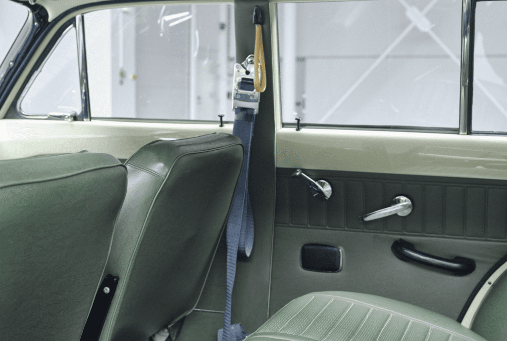 Pasy bezpieczeństwa mają już okrągłe 70 lat. Tak Volvo napisało historię